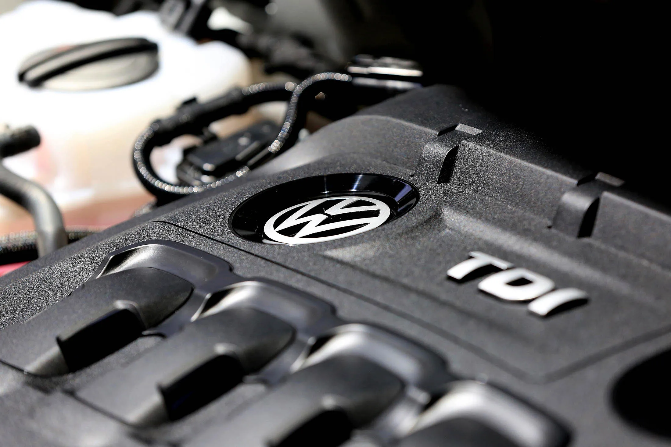 1468305129_volkswagen lede