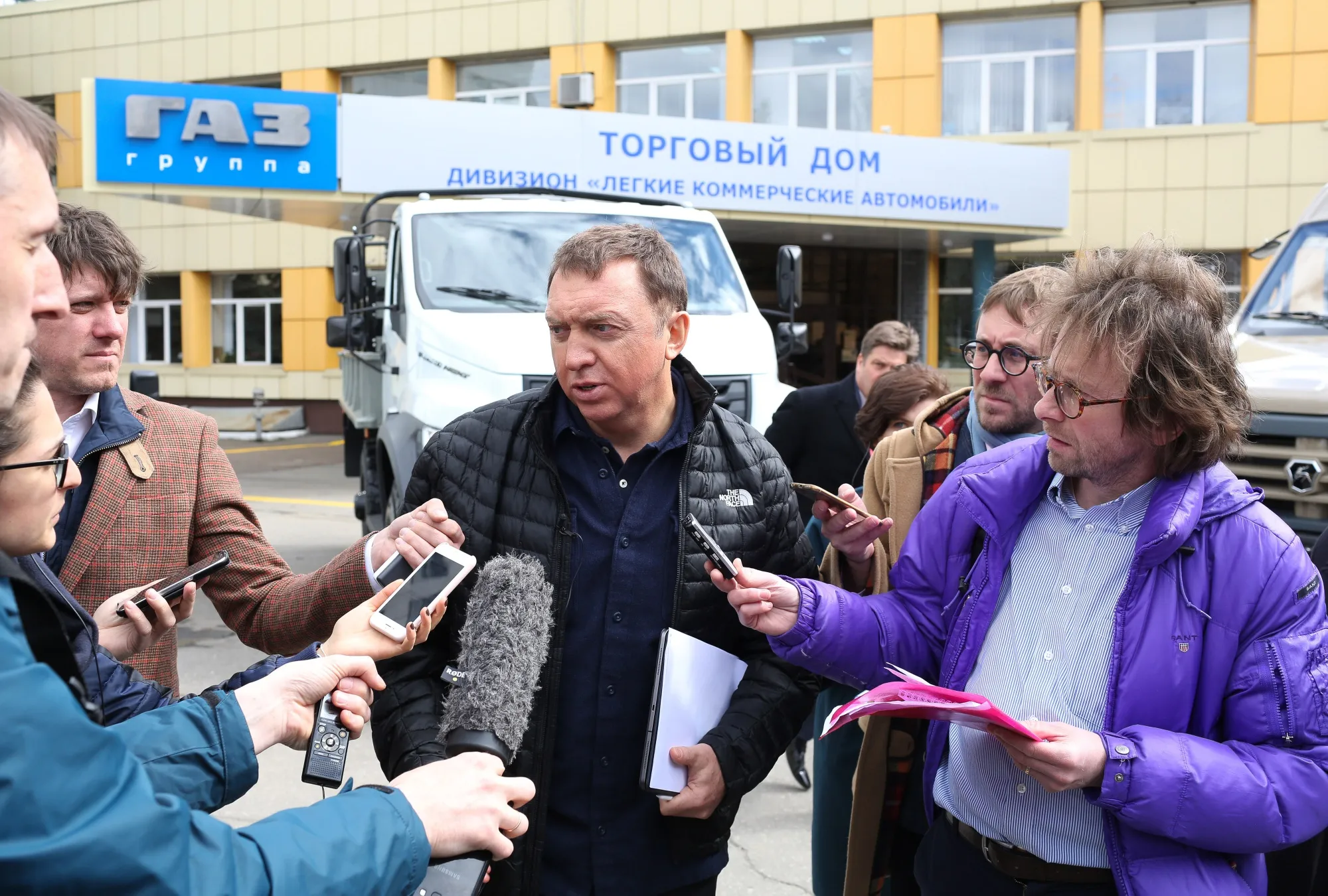 Oleg Deripaska at the GAZ plant on April 16.