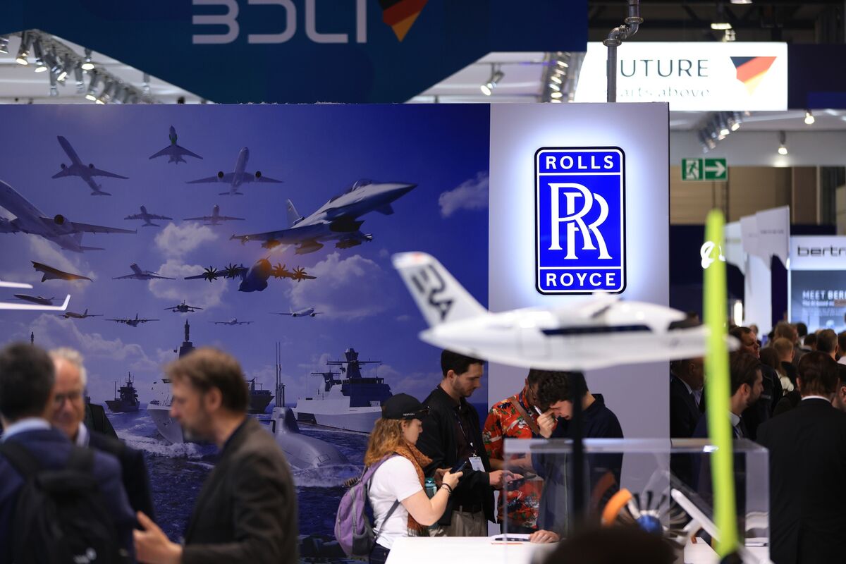 Rolls-Royce Lifts Outlook Again as Demand for Jet Engines Soars