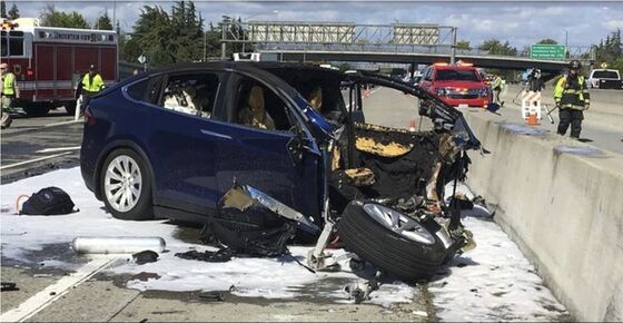 Tesla’s Autopilot in Spotlight in New NTSB Reports on Crashes
