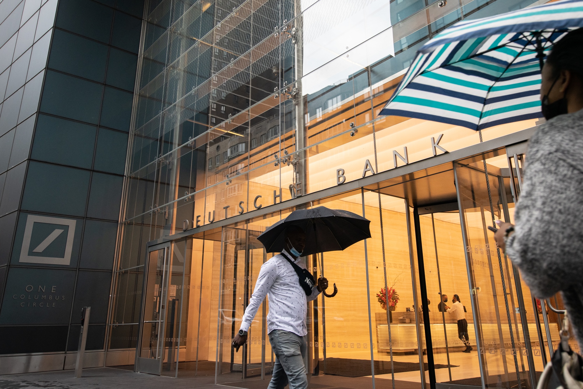 deutsche bank ag 1 columbus circle new york