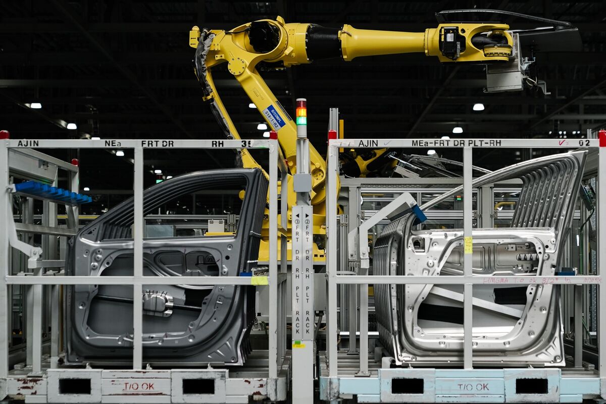 bloomberg.com - Brooke Sutherland - Robot Installations Outpaced Human Hiring at US Factories in 2025
