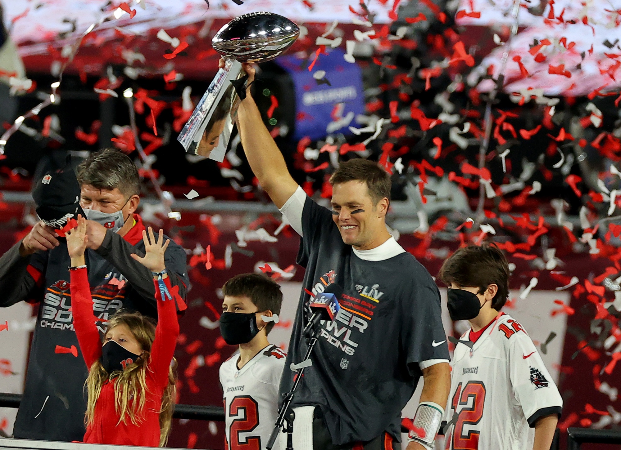 Tom Brady's arrival boosts Buccaneers merchandise sales in 2020