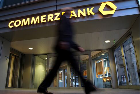 Merkel’s Cabinet Backs Bank-Rescue Fund Revival