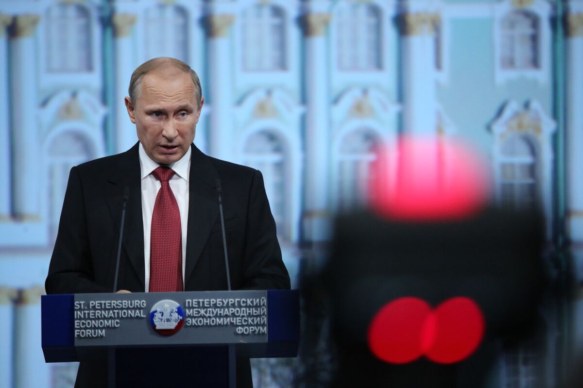 Epstein Waged a Years-Long Quest to Meet Putin and Talk Finance