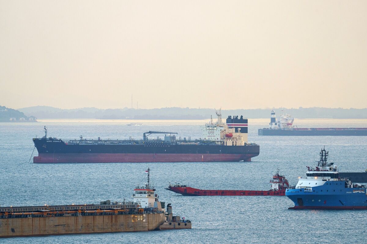 bloomberg.com - Alex Longley - Trafigura Sees Mideast Oil-Tanker Buying Spree Prolonging Boom