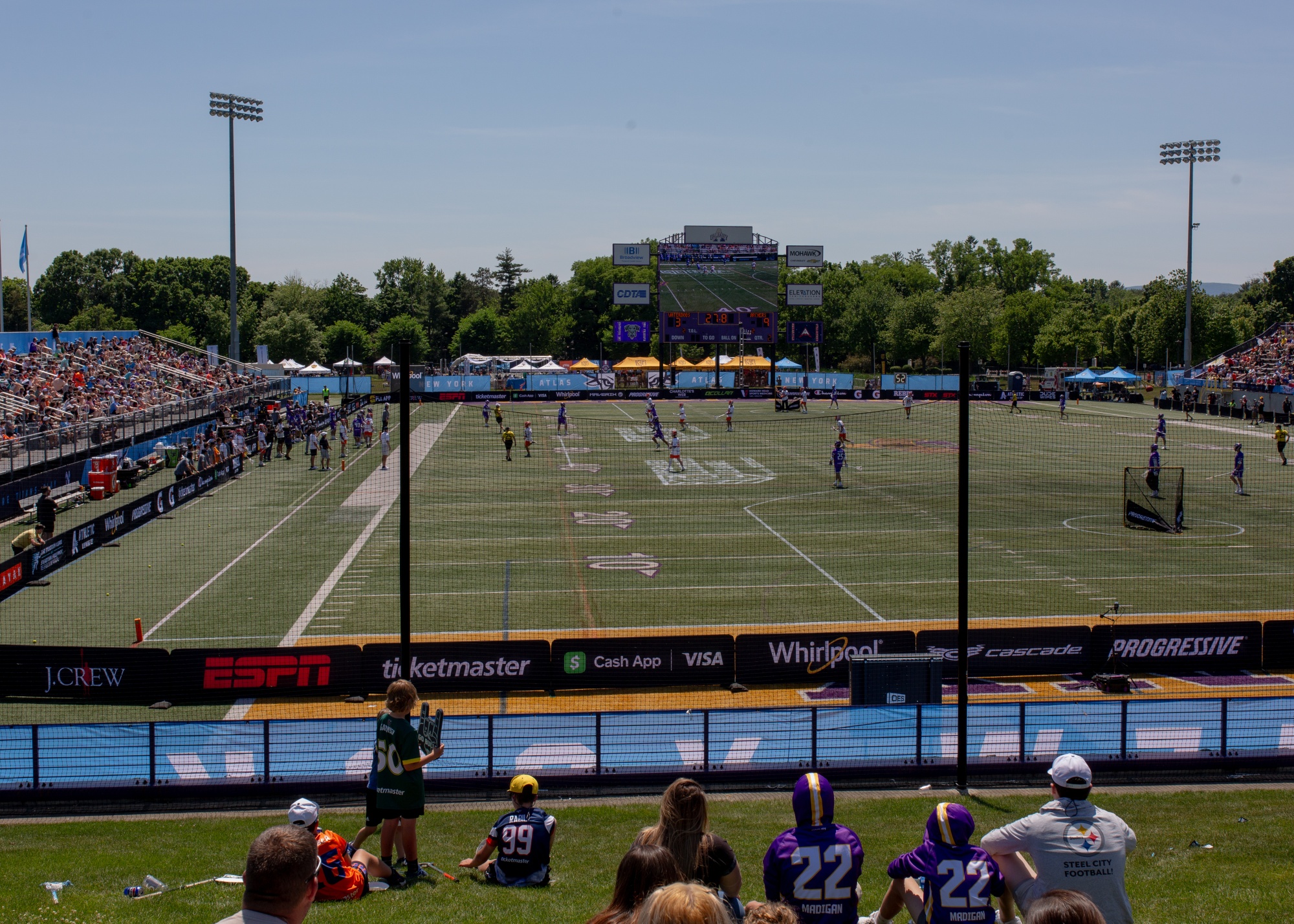 Wall Street Bankers Skip the Hamptons for Premier Lacrosse League -  Bloomberg