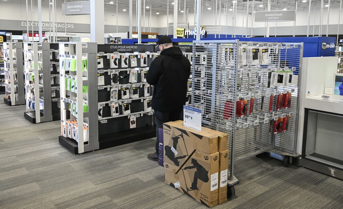 Best Buy Sales Decline at Slower Pace as Demand Improves Bloomberg