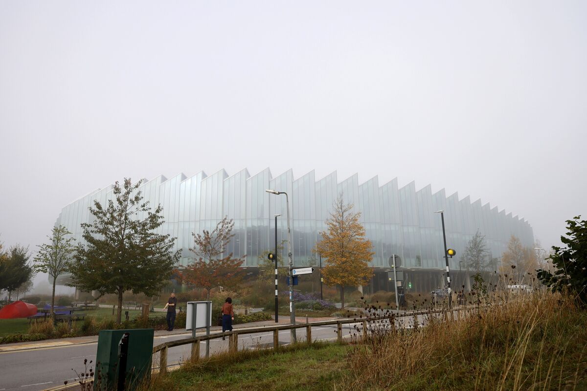 Overloaded Sewer Hurts UK’s Bid to Become a Scientific Superpower