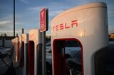 Tesla-business-US-TRANSPORT-AUTOMOBILE-TESLA-Musk-shares-compute