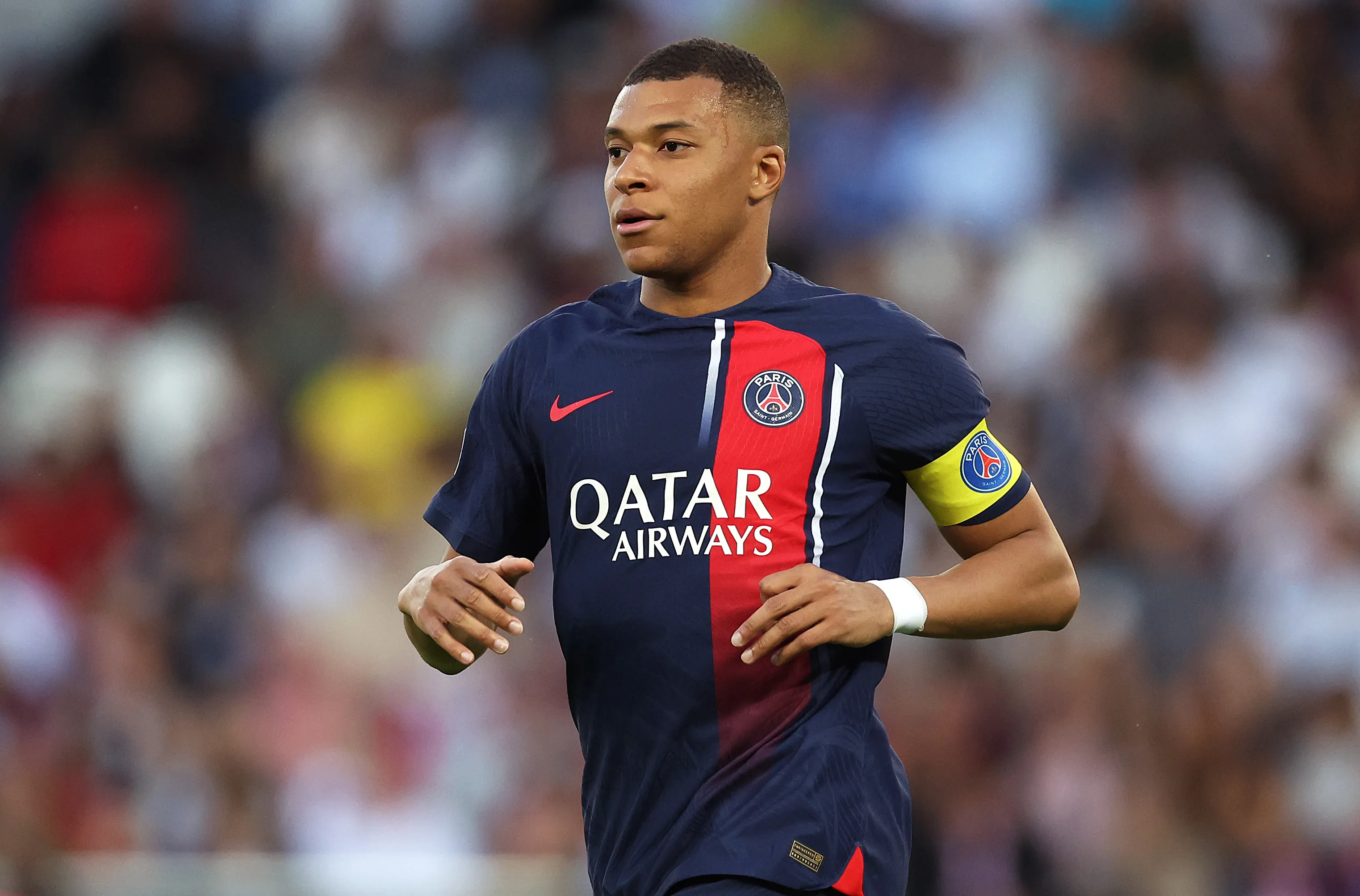 Kylian Mbappe to Leave PSG at End of Season, AP Reports - Bloomberg