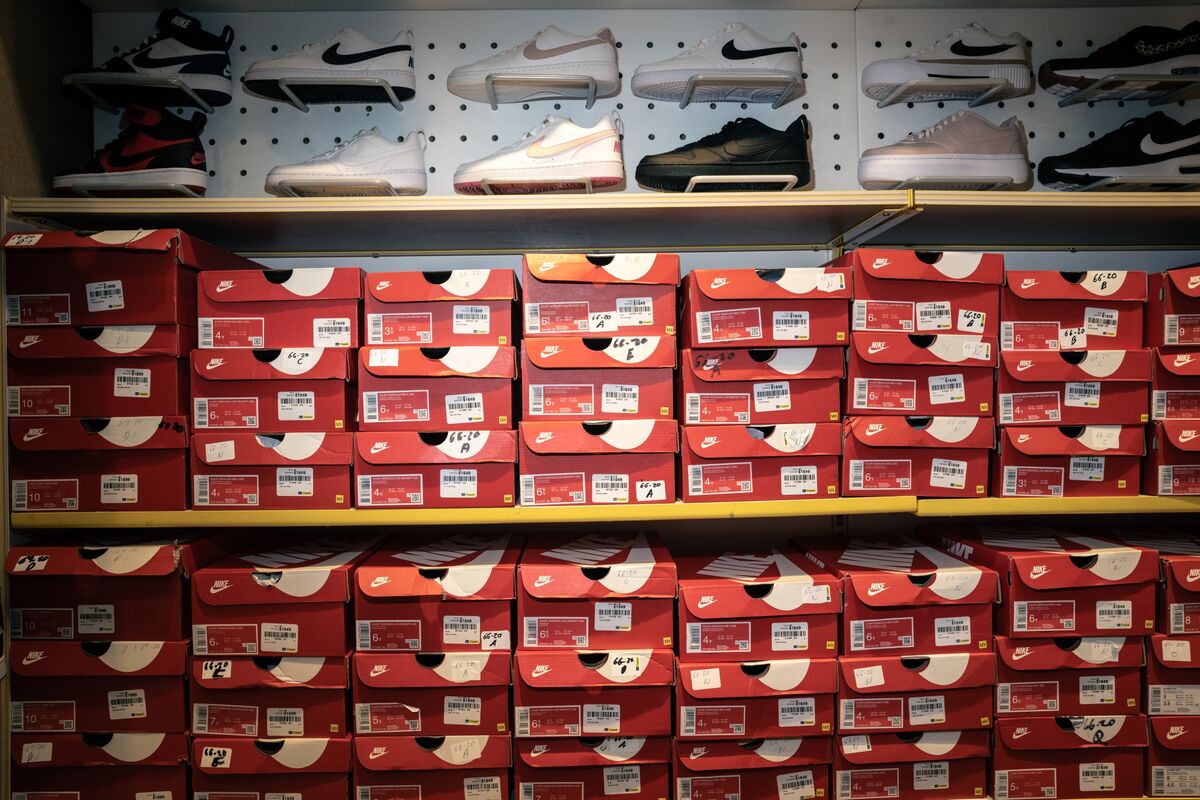 Nike, Lululemon Soar as Trump Touts Productive Call With Vietnam - Bloomberg.com