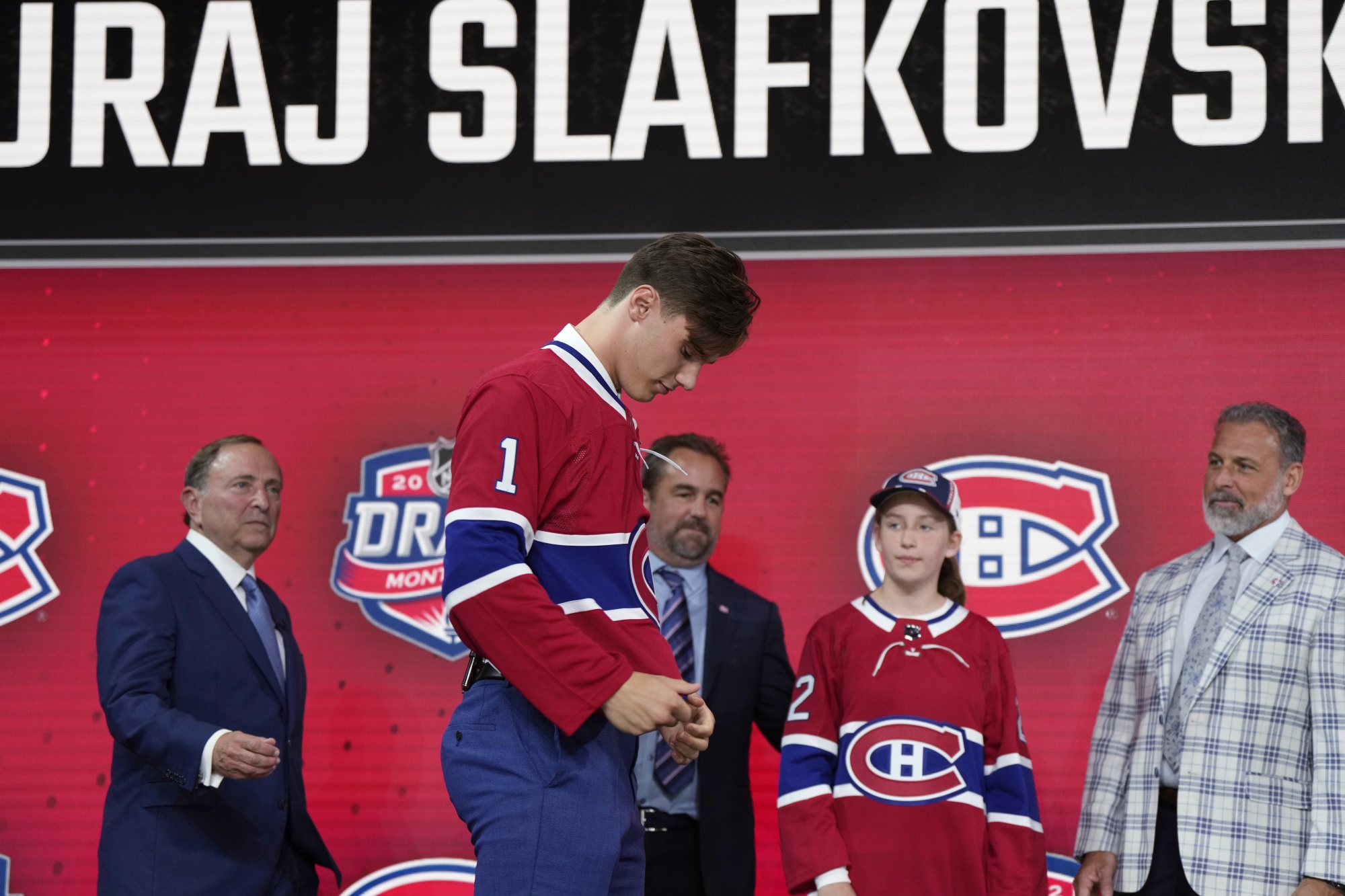 Canadiens Take Juraj Slafkovsky With Top Pick in NHL Draft Bloomberg