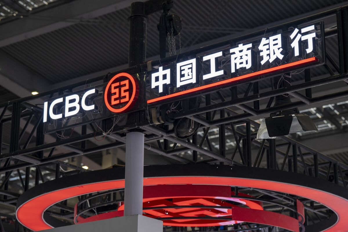 bloomberg.com - China's Mega Banks Post Scant Profit Gains as Margins Squeezed