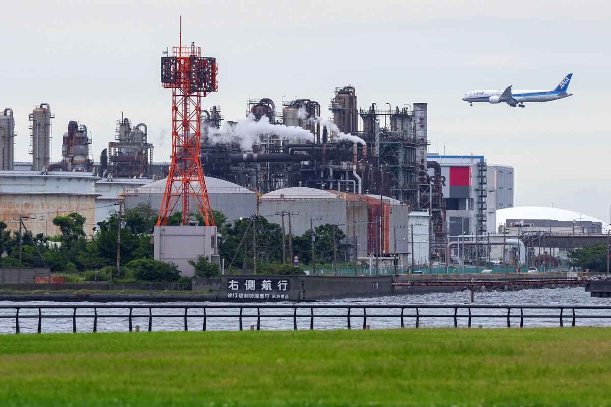 日本市況】長期債が上昇、中東の緊張緩和期待で原油安－株式は続伸