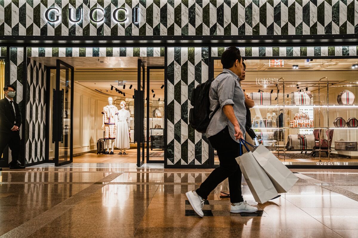 １点限り！VIP顧客セール★累積売上総額第１位！┃GUCCI★625544 累積売上総額第1位【GUCCI】adidas x Gucci プリントジャケット