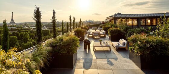 A Former NBA All-Star’s Advice for Penthouses, Private Jet Etiquette