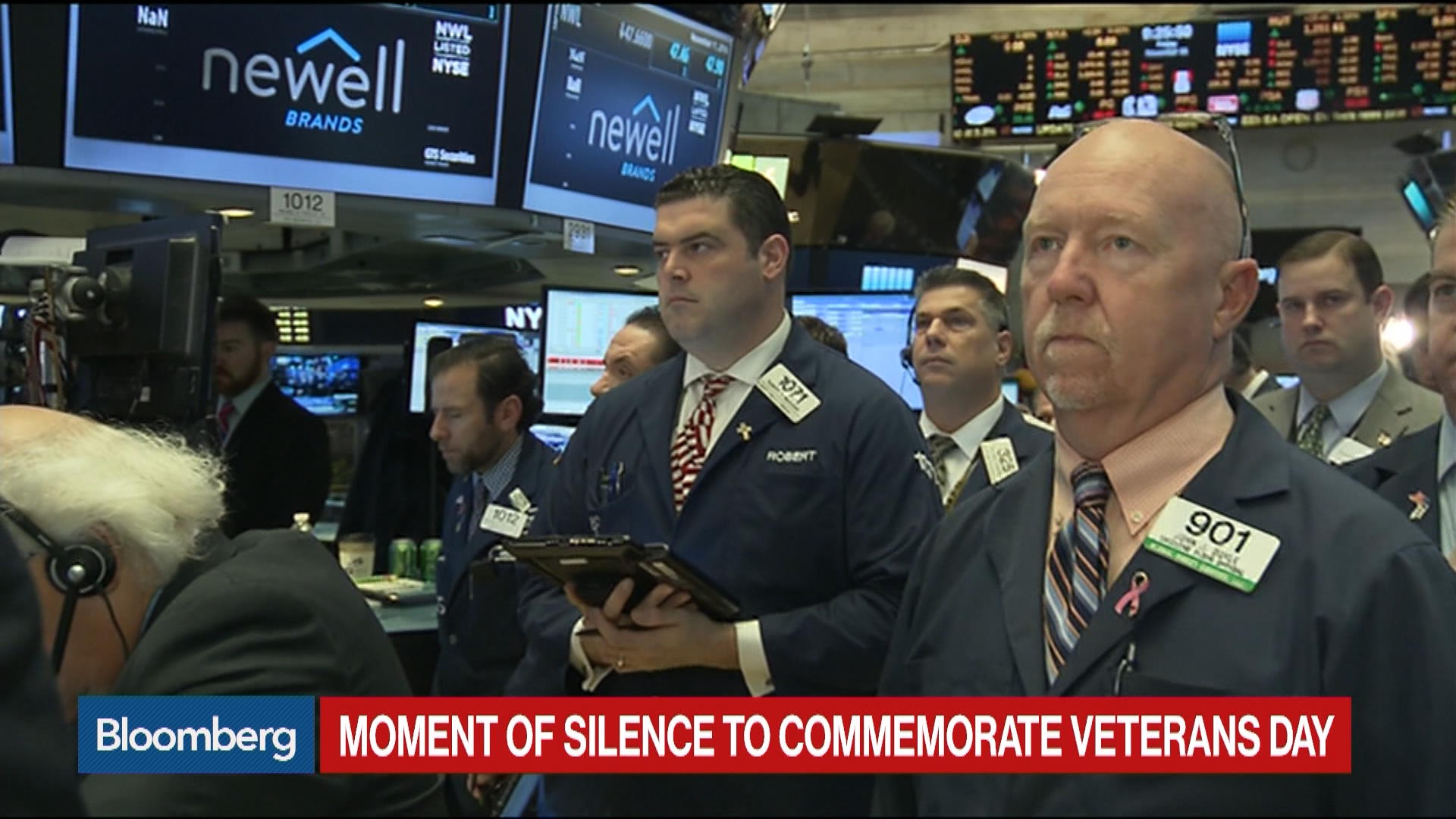 Watch NYSE Observes Moment of Silence for Veterans Day Bloomberg