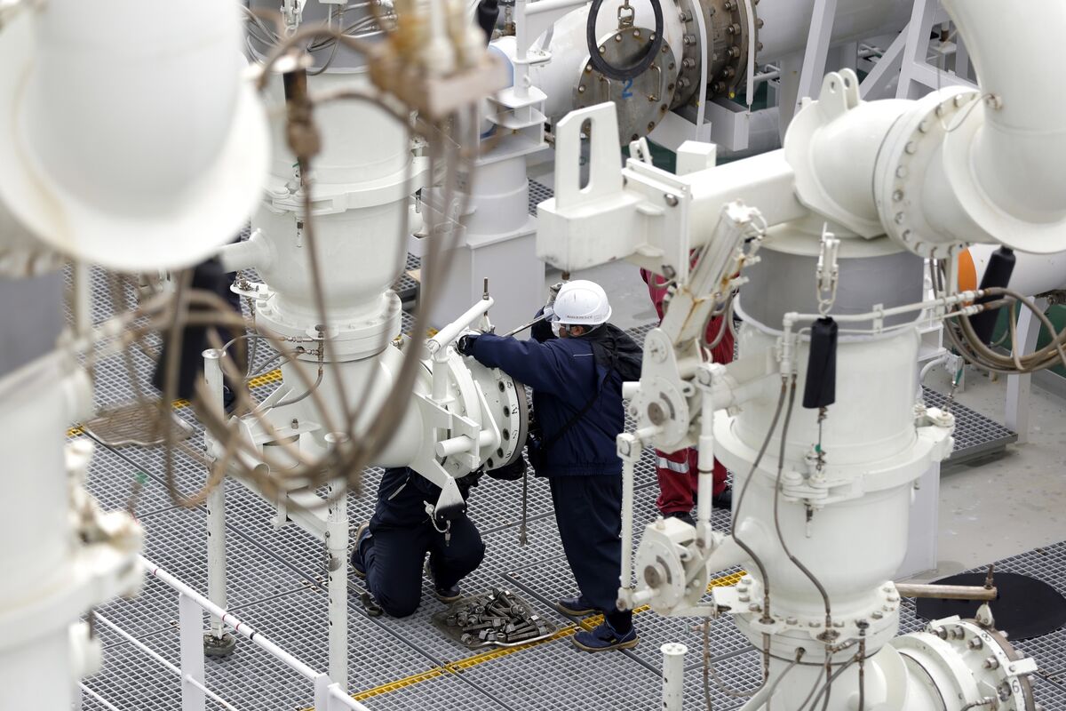 🟨"Cina torna a comprare gas naturale liquefatto: prezzi ai minimi storici"