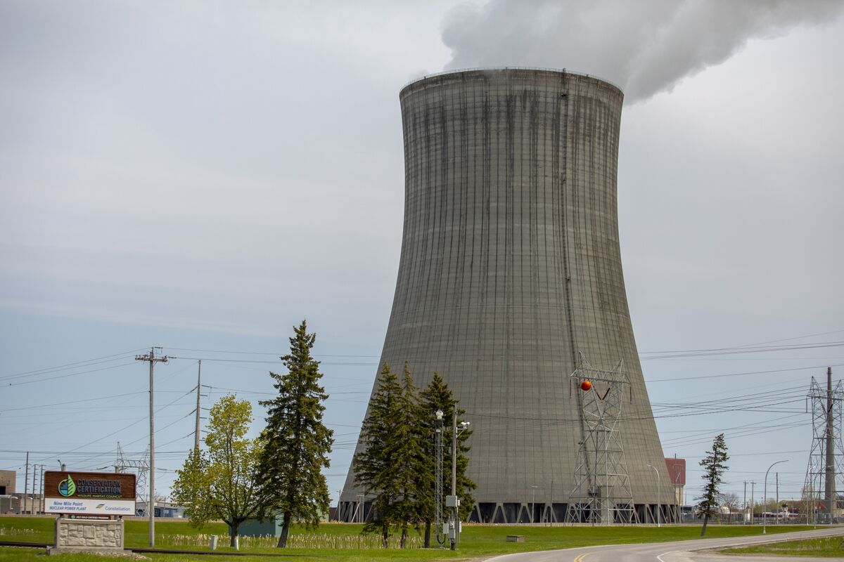 New York to Select Site for New Nuclear Power Plant This Year - Bloomberg