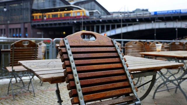 Bloomberg business news