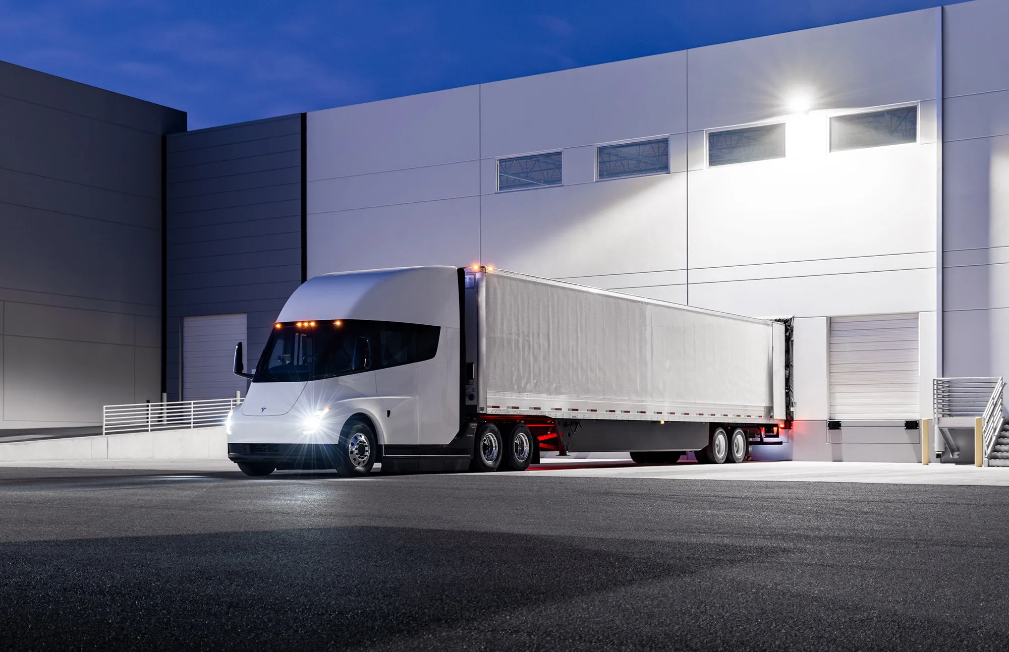 Tesla Electric Semi Trucks to Be Delivered December 2 Bloomberg