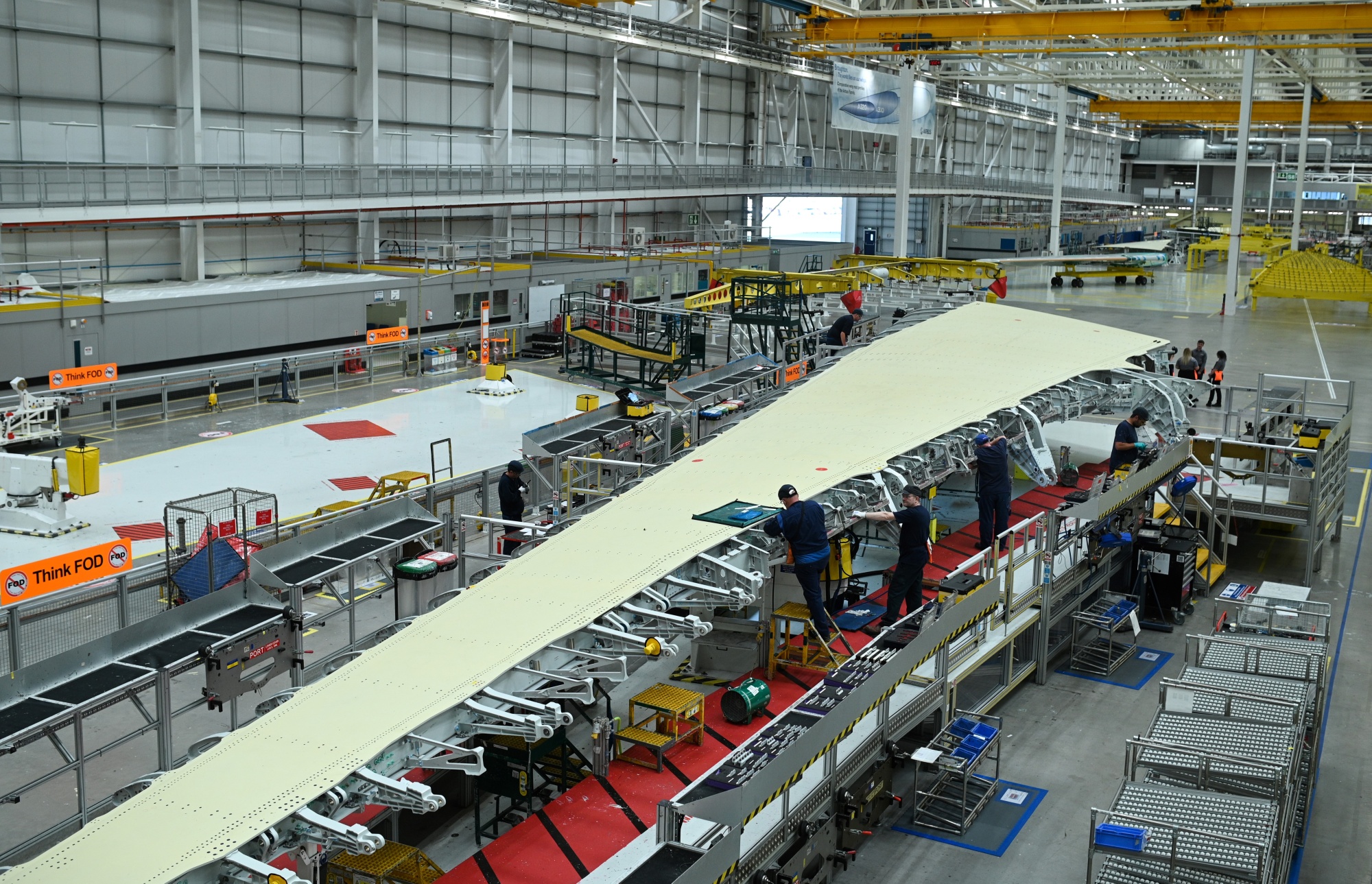 Airbus To Add 1 000 UK Jobs In Display Of Commitment To Country Bloomberg    1x 1 