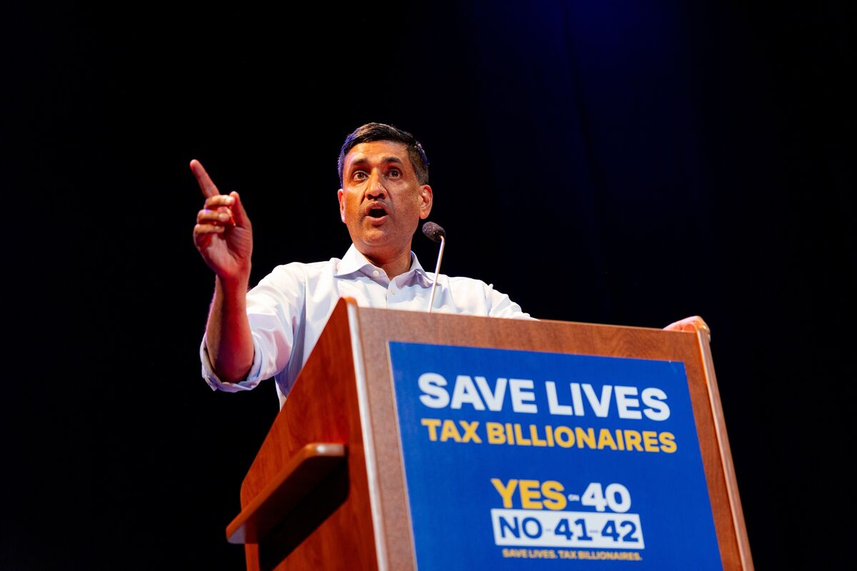 Khanna Says Zuckerberg Deal Shows Ultra-Rich Will Pay Wealth Tax