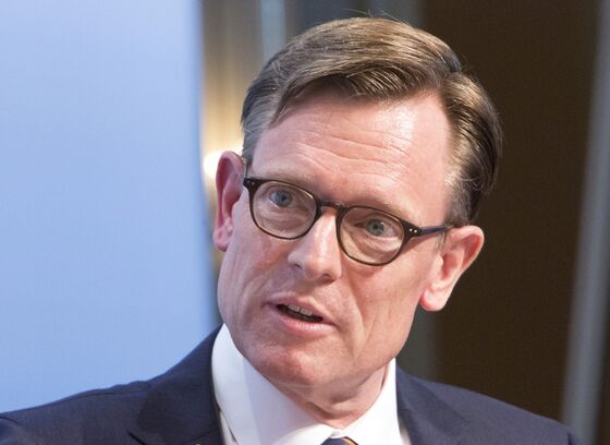 What’s Next for Commerzbank After Top Leadership Quits? 
