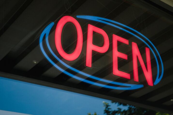 Restaurants And Theaters Reopen As Georgia Moves Forward With Plans