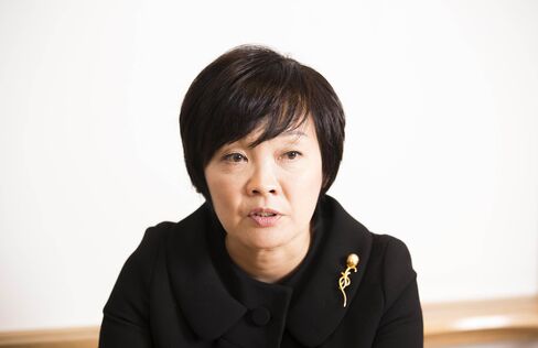 1489709337_akie abe
