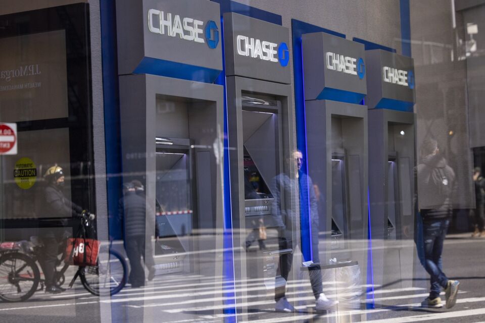 Chase Earnings Dimon Calls the Top in Banking’s Big