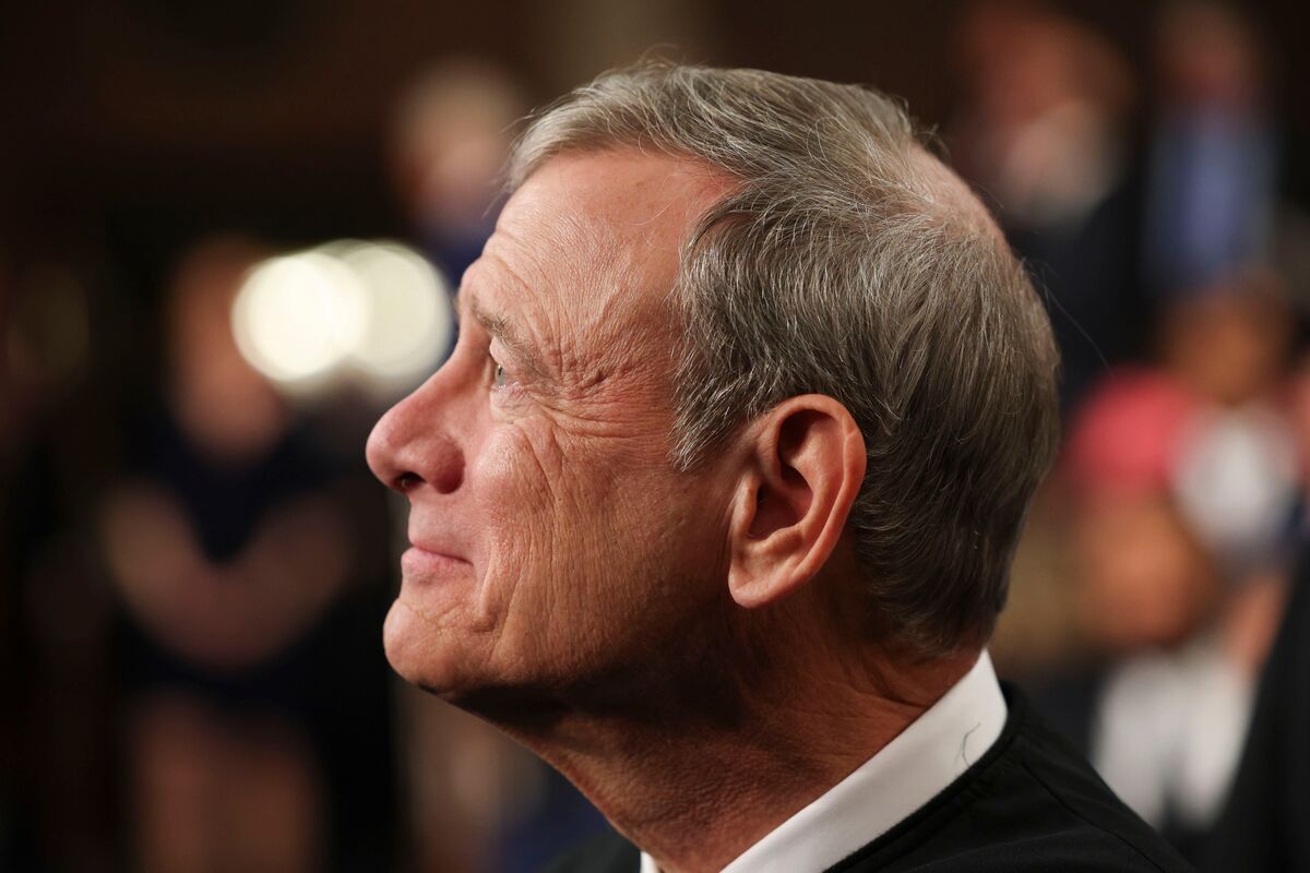 Chief Justice Roberts Warns Against Personal Criticism of Supreme Court