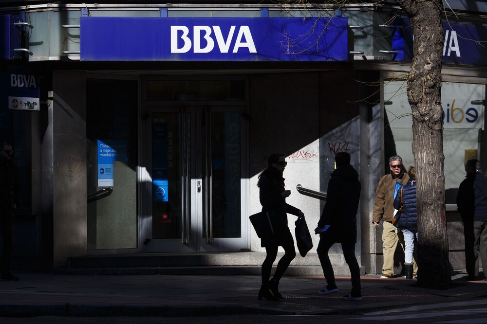 European Stocks Drop As Bbva To Unicredit Extend Turkey Rout
