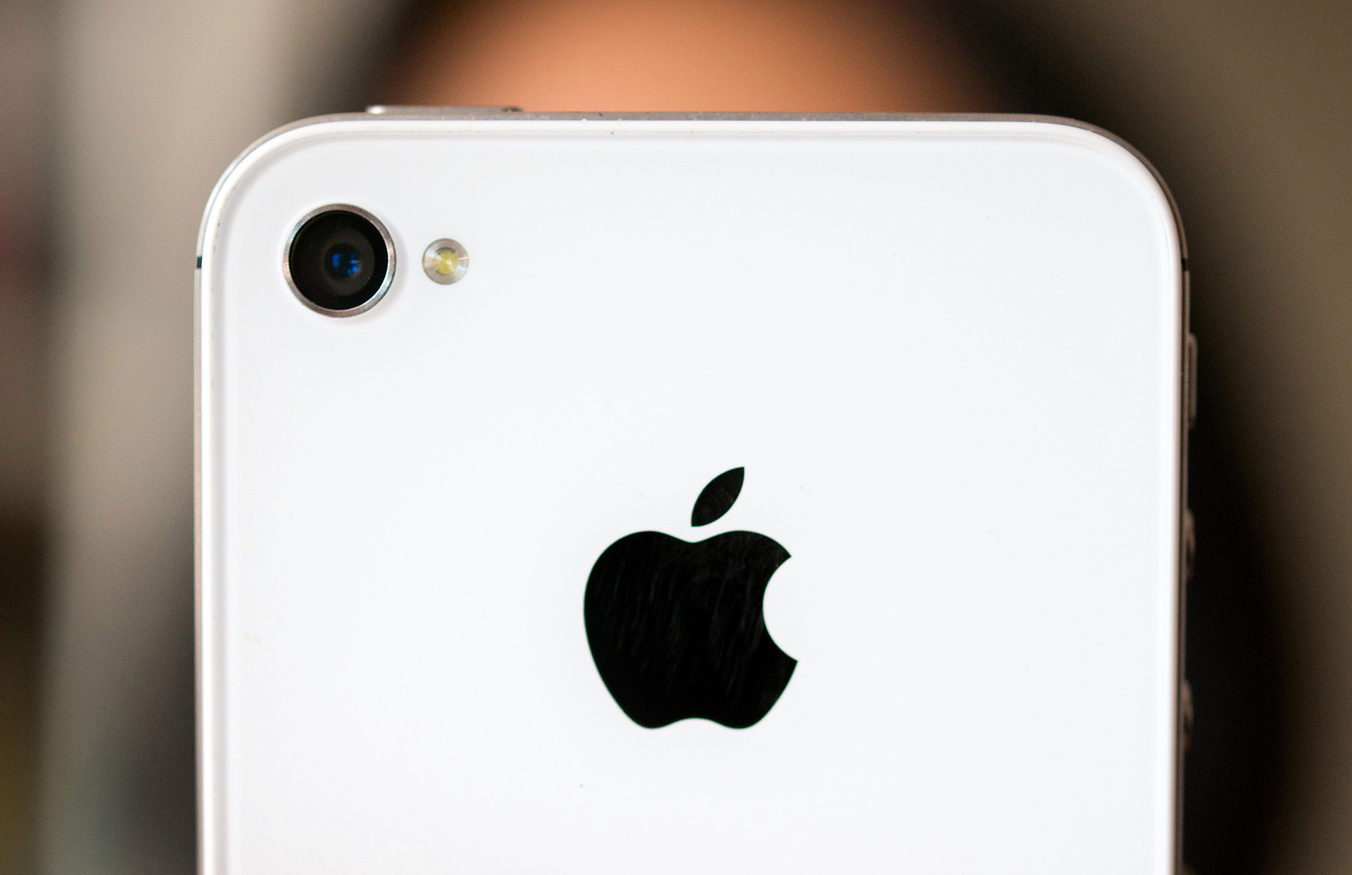 カール・アイカーン氏、アップルCEOティム・クック氏との夕食会で1,500億ドルの自社株買いを推進 [最新情報: 20億ドルが投資されている]