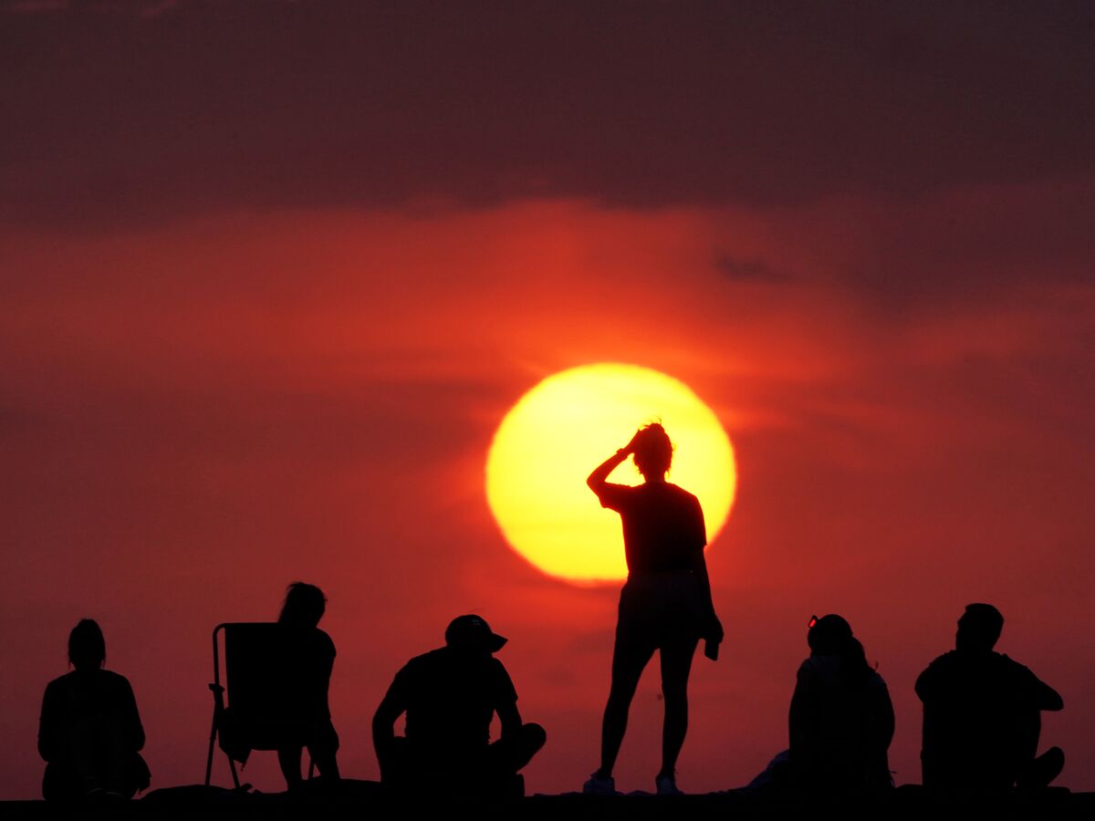 UK heatwave: Hottest day on record likely with highs of up to 42C - Saudi  Gazette