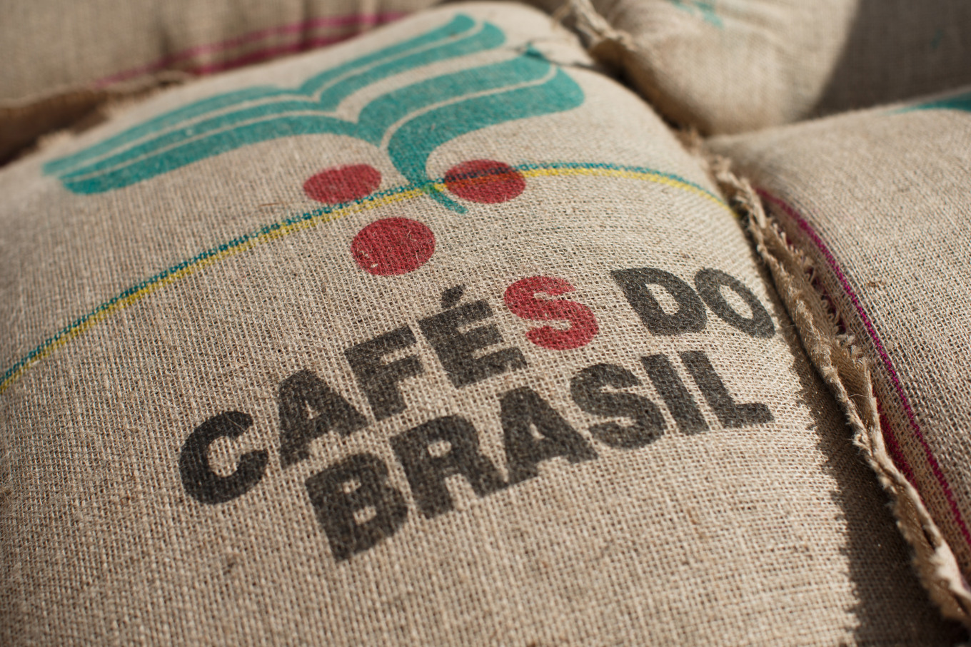 Top Grower Brazil's Coffee Supplies Have Never Been Lower - Bloomberg
