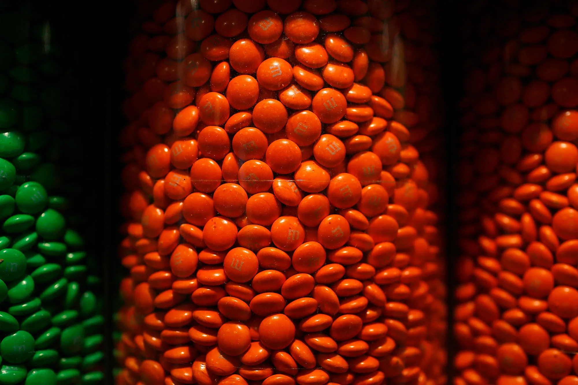 1490892468_M&M
