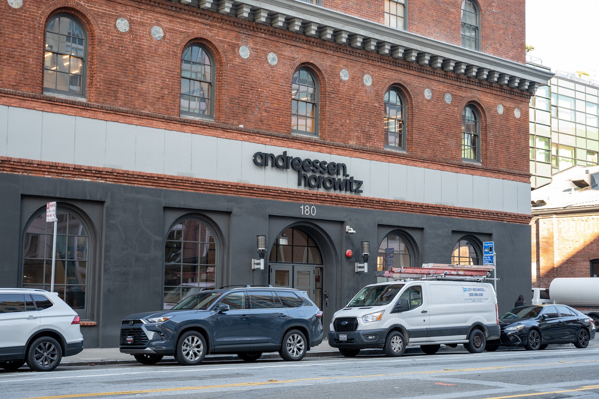 Image associated with story "Andreessen Horowitz Raises $1.1 Billion for AI Infrastructure Fund"
