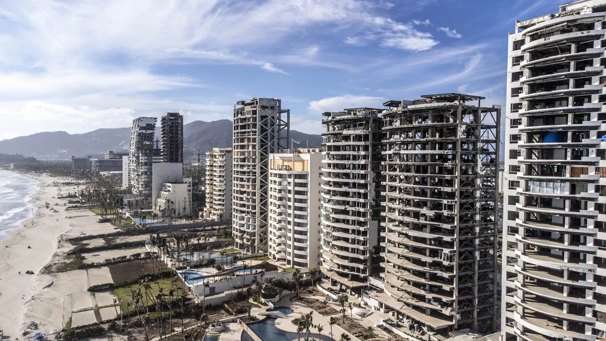 Acapulco Is In Tatters as Bankers Return Six Months After Storm - Bloomberg