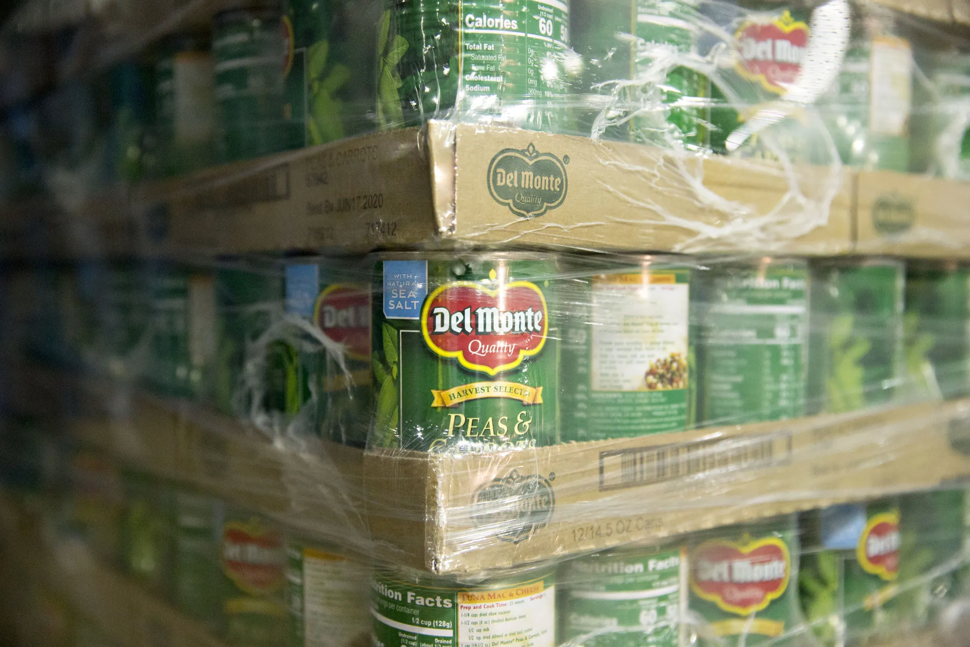 Operations Inside A Del Monte Foods Fresh Pack Facility 