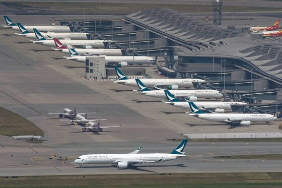Cathay Crew to Work 21-Day Stints to Avoid Quarantine