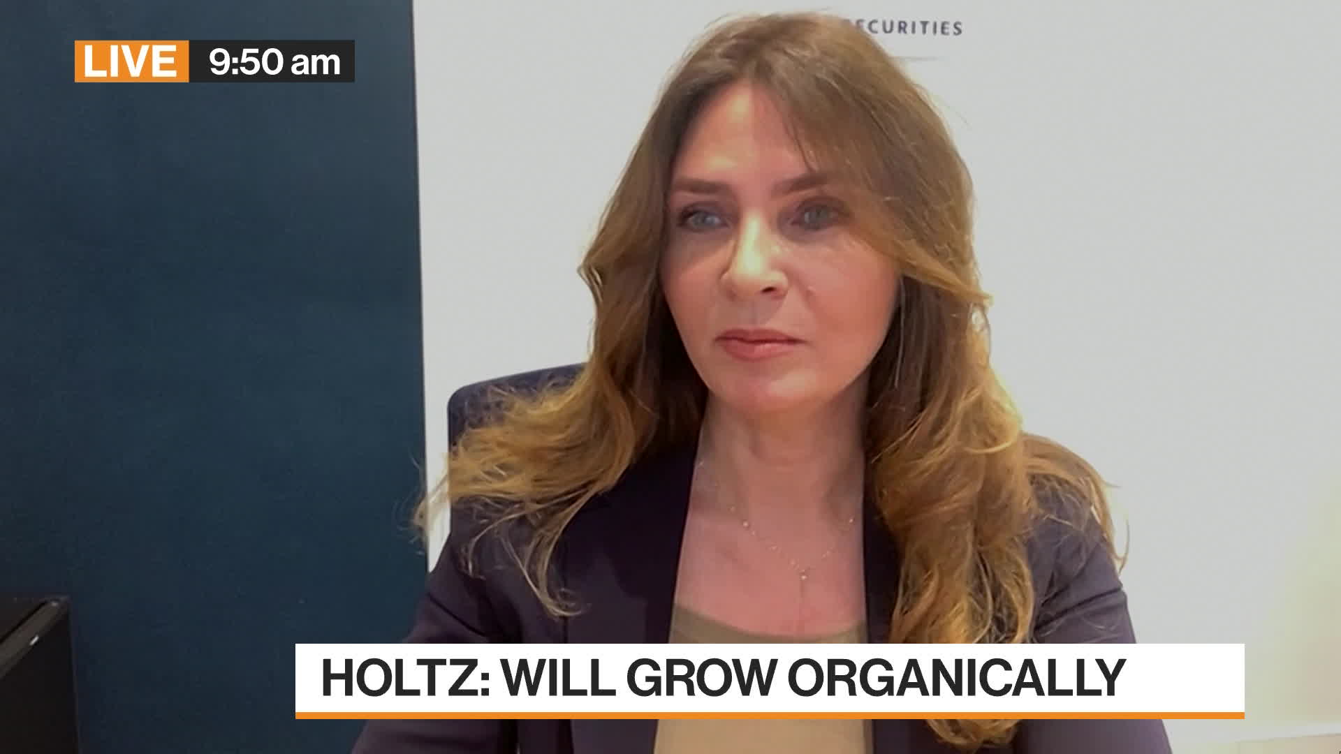 Watch BofA's Holtz French Headcount to Grow Organically From Now