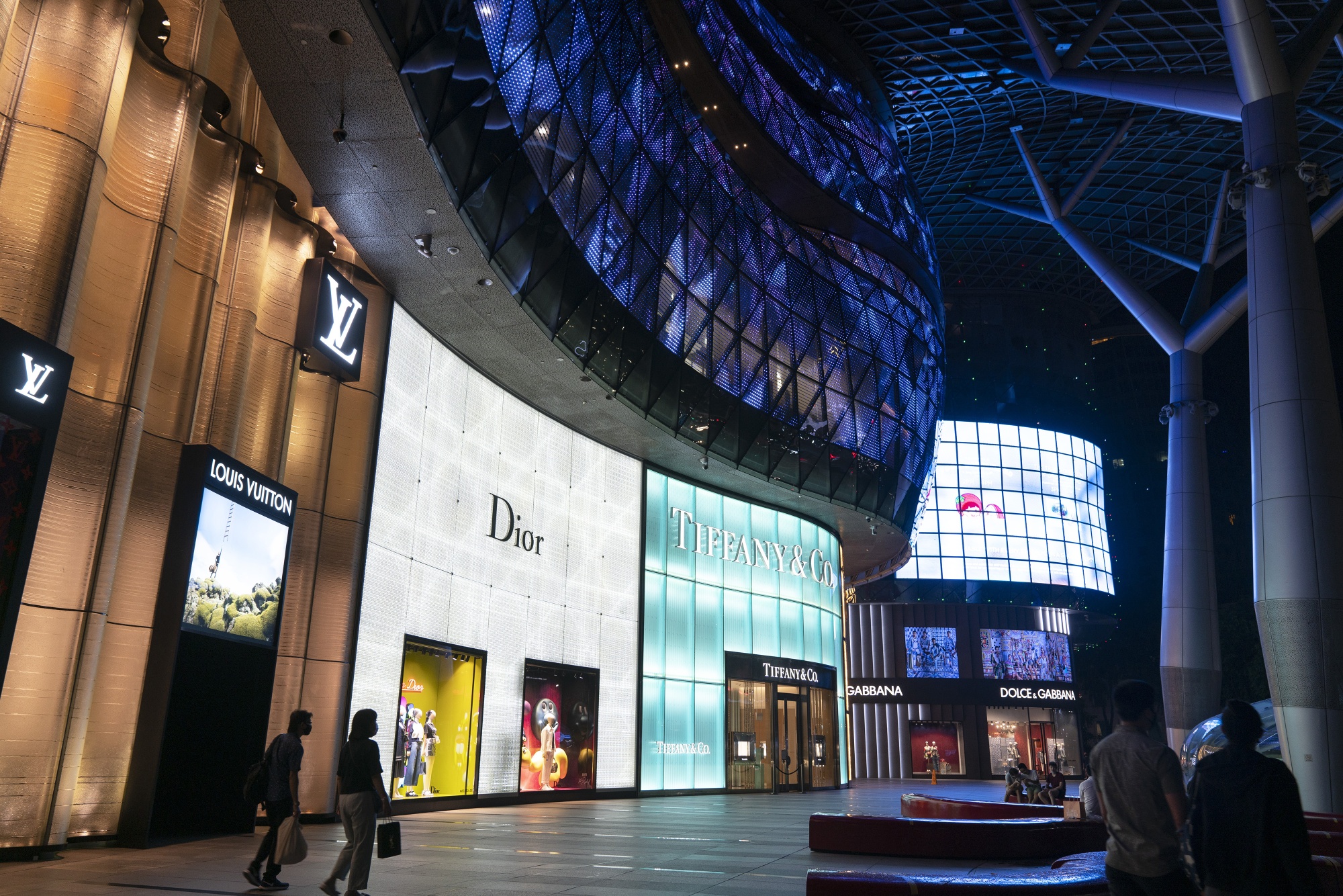 SINGAPORE - NOVEMBER 08, 2015: Inside The Louis Vuitton Store