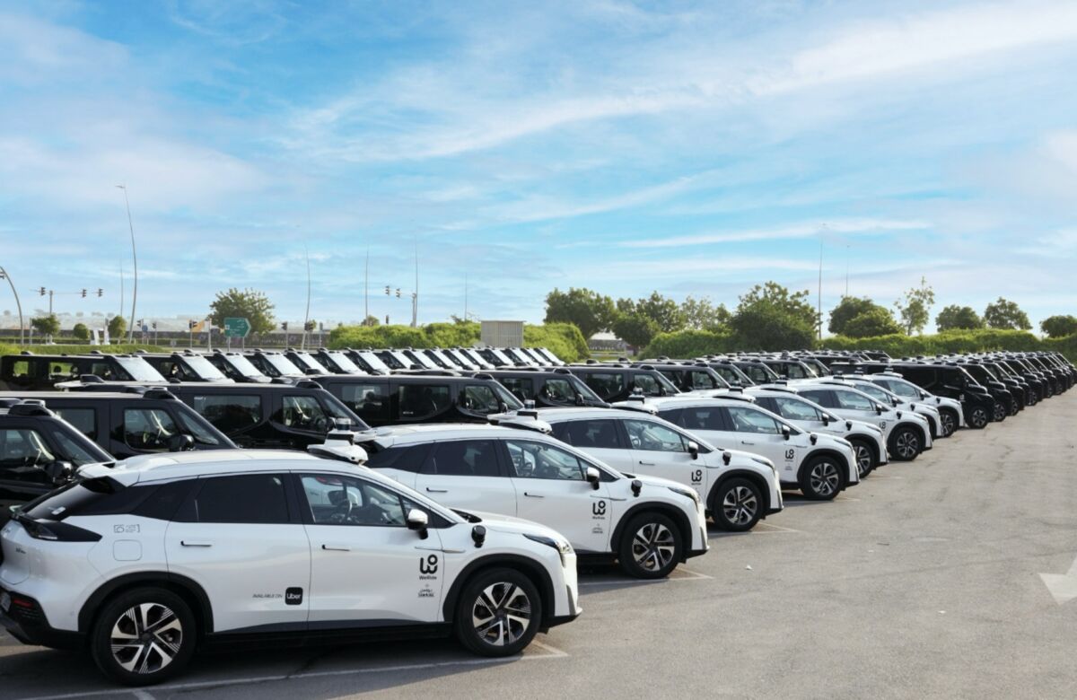 WeRide Trims Losses as China’s Robotaxi Race Gains Momentum