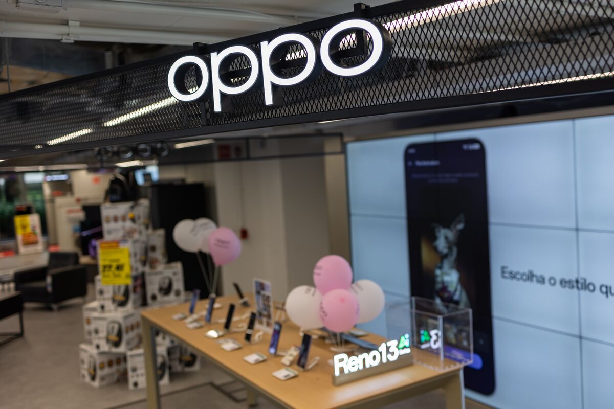 Apple Claims Ex-Employee, China’s Oppo Stole Trade Secrets