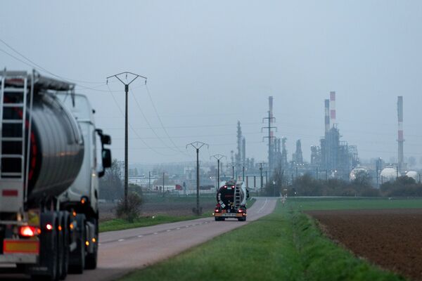 TotalEnergies SE Grandpuits Refinery as EU Mulls Russia Oil Price Cap
