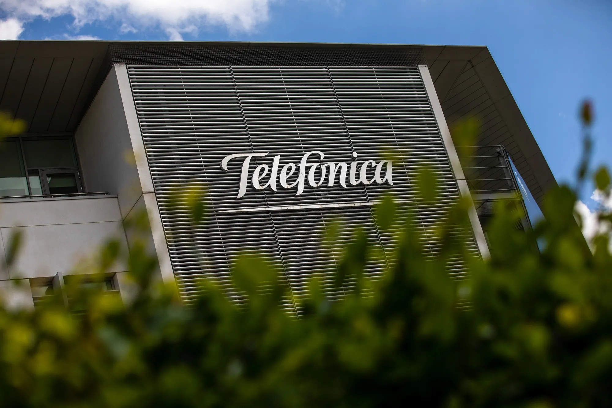 Virgin Media, O2 Combine to Create New Telecom Giant

