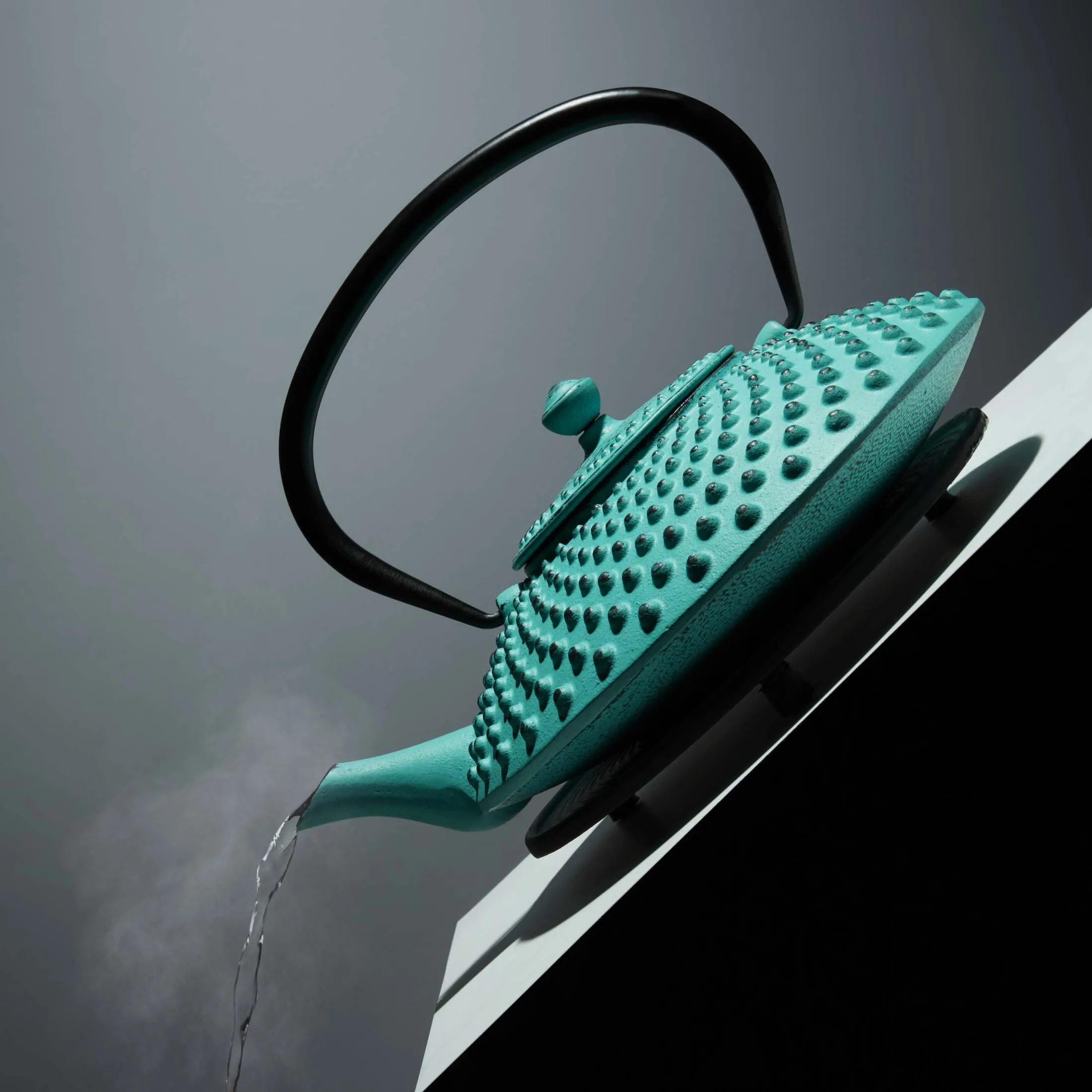 The JA Unendlich Kambin teapot.&nbsp;