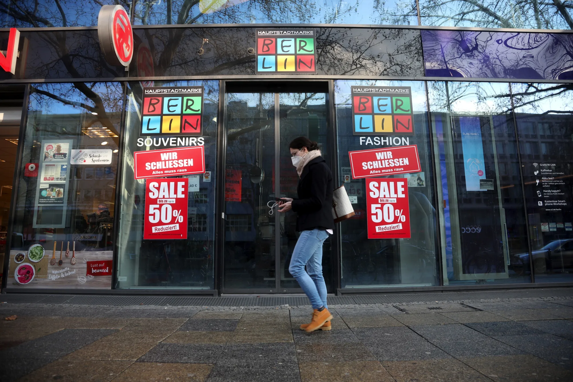 A closed tourist souvenir store during restrictions&nbsp;in Berlin.